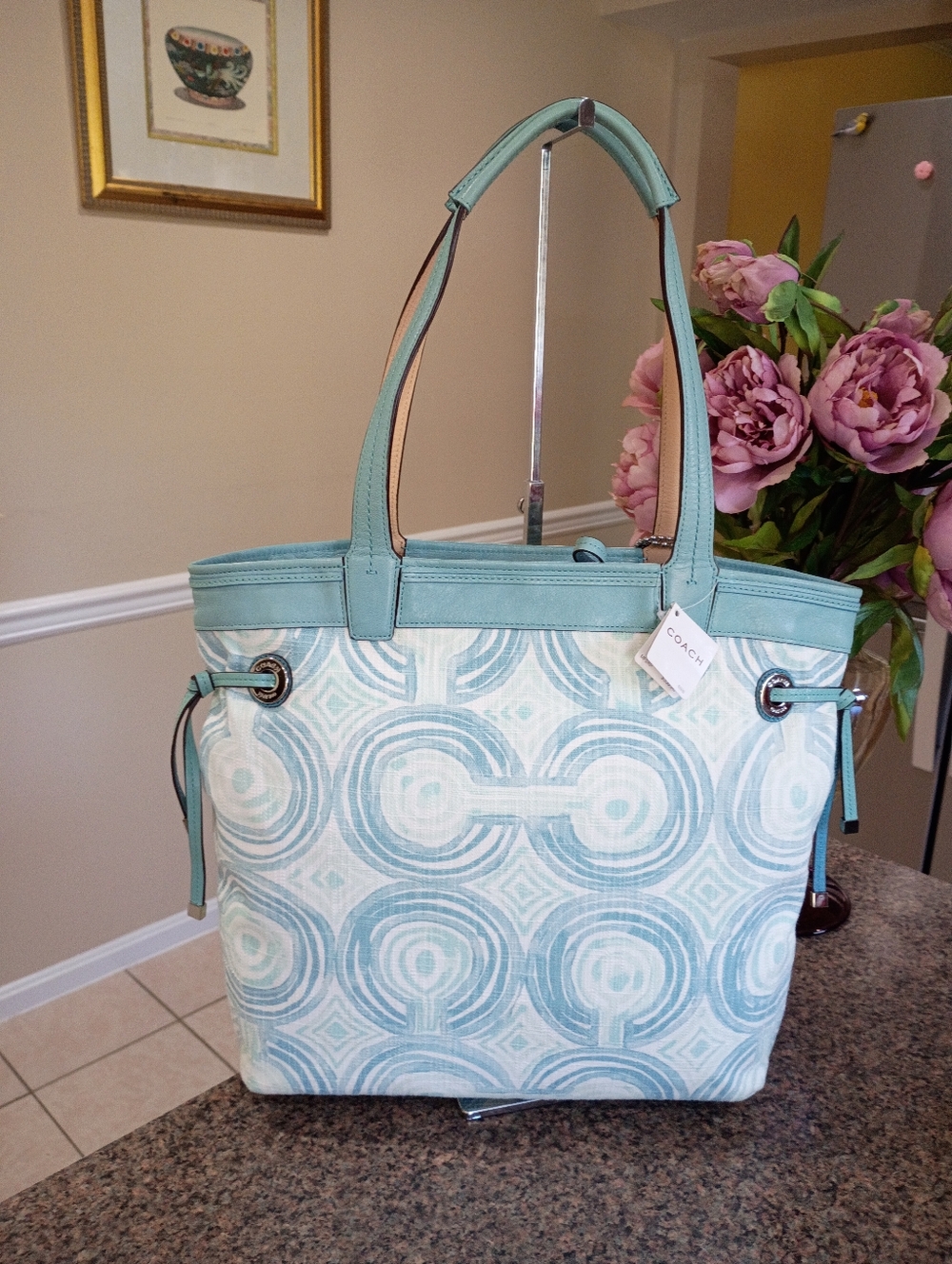 NWT Coach Audrey Signatute Op Art Swirl Tote - Picture 4 of 17
